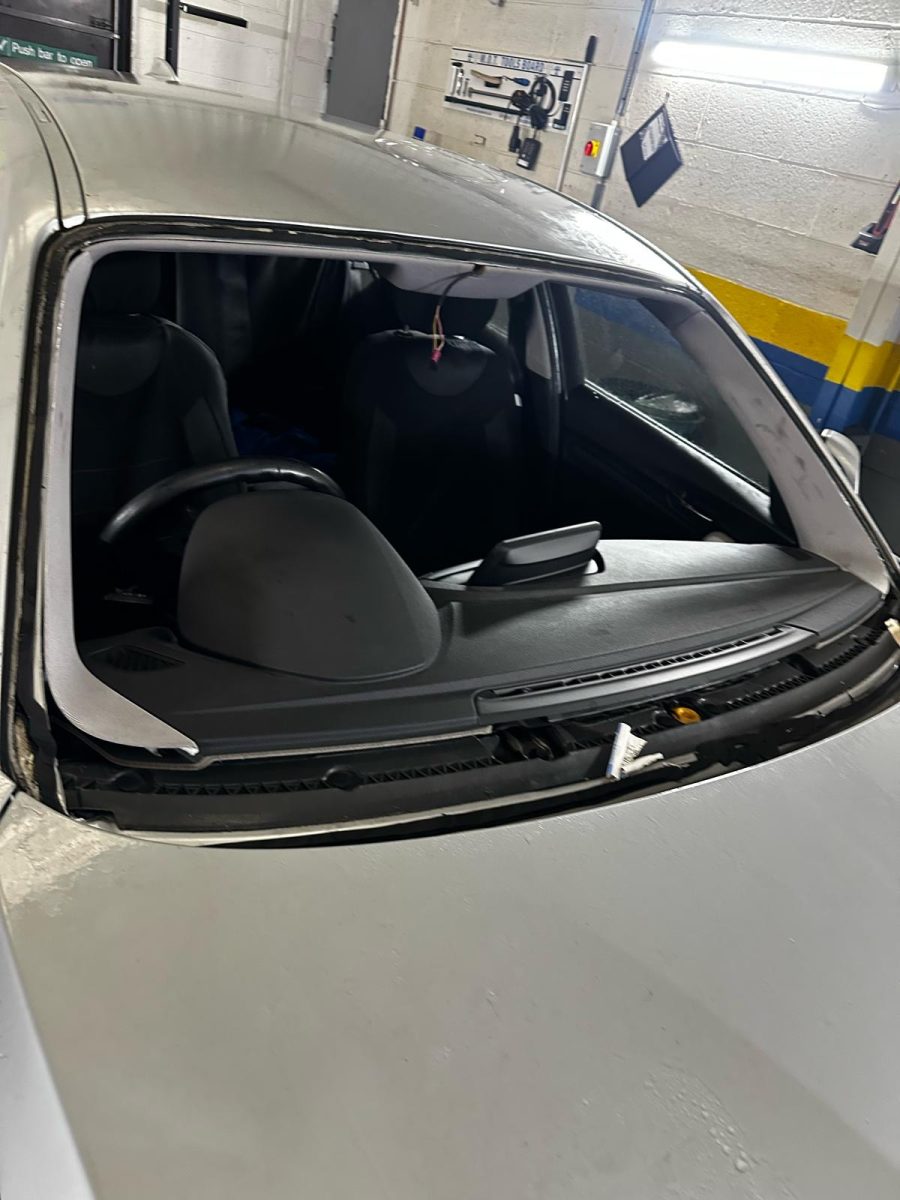 book car glass repair online Birmingham