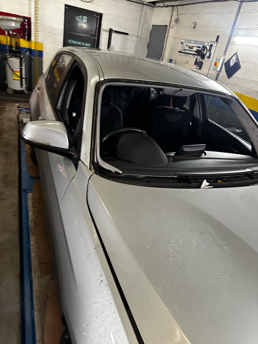 24 hour car glass repair Birmingham